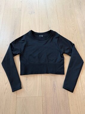 Offline by Aerie Women's Black Cropped Long-Sleeve Top Size Medium